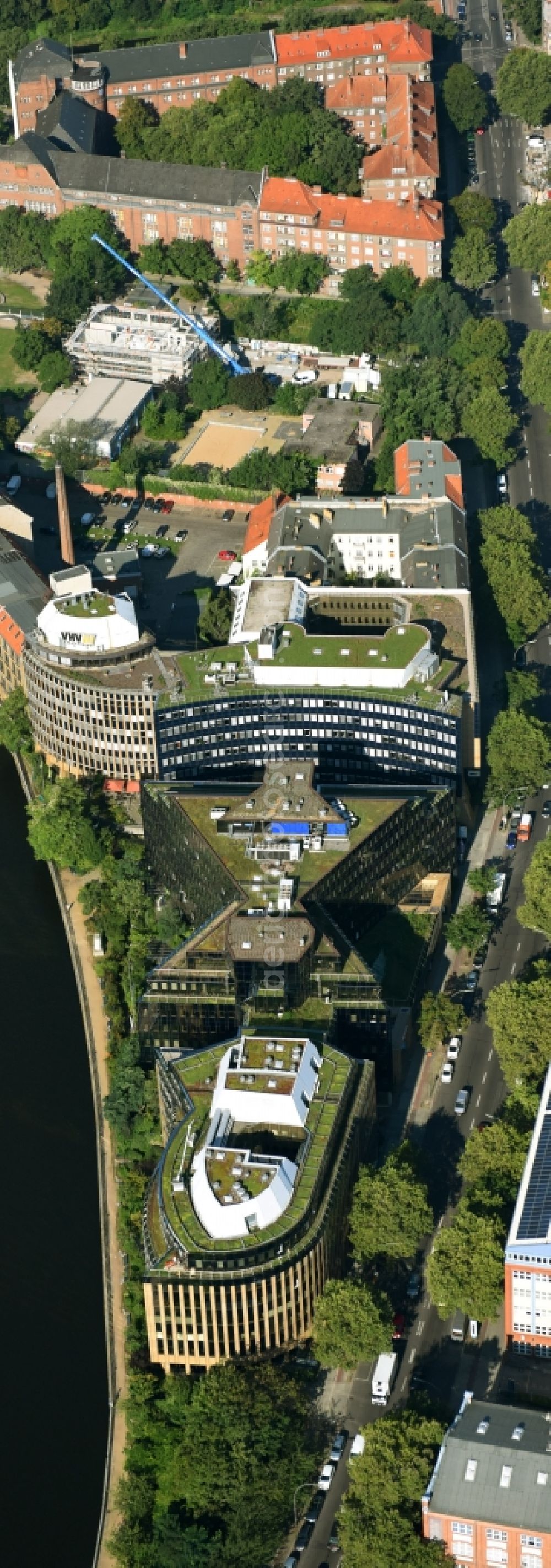 Aerial image Berlin - Office building of Botschaft von Bangladesch , of Jonas & Redmann Group GmbH and das Gebaeude of VHV Versicherungen on Kaiserin-Augusta-Allee in the district Mitte in Berlin, Germany