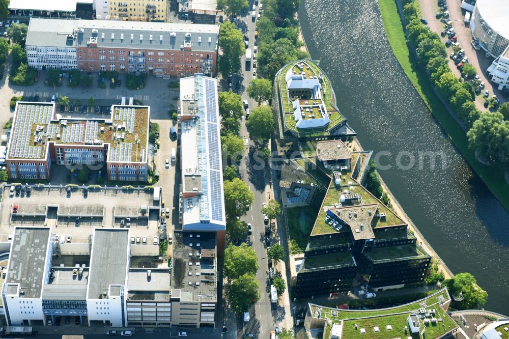 Aerial image Berlin - Office building of Botschaft von Bangladesch and of Jonas & Redmann Group GmbH on Kaiserin-Augusta-Allee in the district Mitte in Berlin, Germany