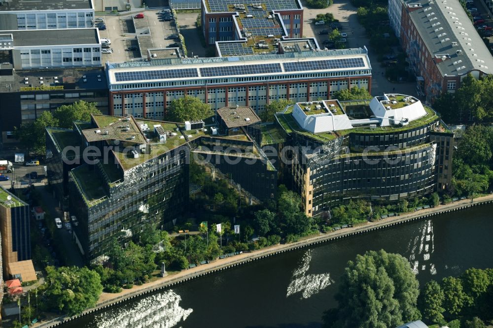 Aerial photograph Berlin - Office building of Botschaft von Bangladesch and of Jonas & Redmann Group GmbH on Kaiserin-Augusta-Allee in the district Mitte in Berlin, Germany