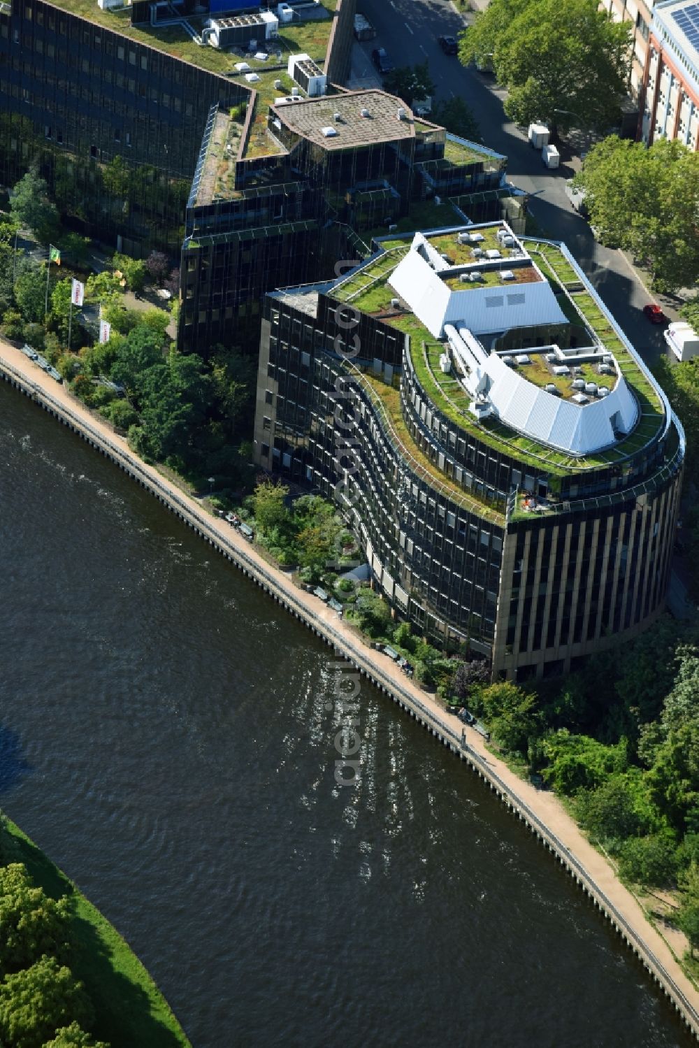 Aerial image Berlin - Office building of Botschaft von Bangladesch and of Jonas & Redmann Group GmbH on Kaiserin-Augusta-Allee in the district Mitte in Berlin, Germany