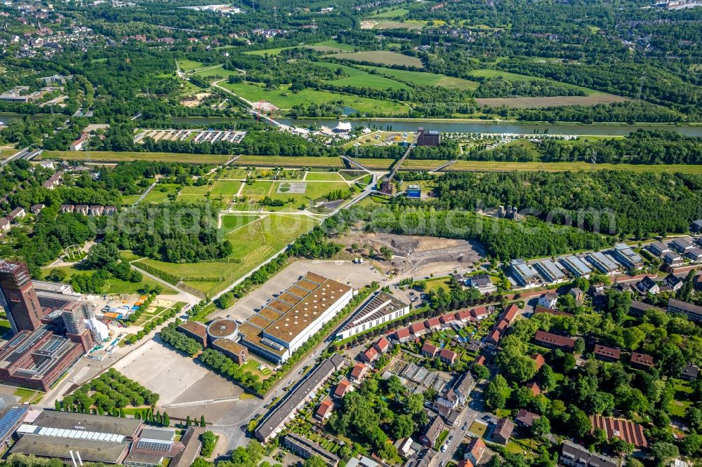 Gelsenkirchen from the bird's eye view: Office building Am Bugapark in Gelsenkirchen in the state North Rhine-Westphalia, Germany