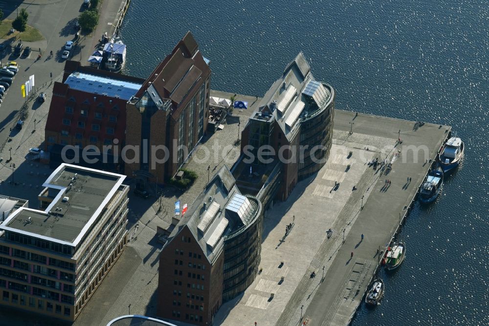 Aerial photograph Rostock - Office building Businesscenter Stadthafen in Rostock in the state Mecklenburg - Western Pomerania, Germany