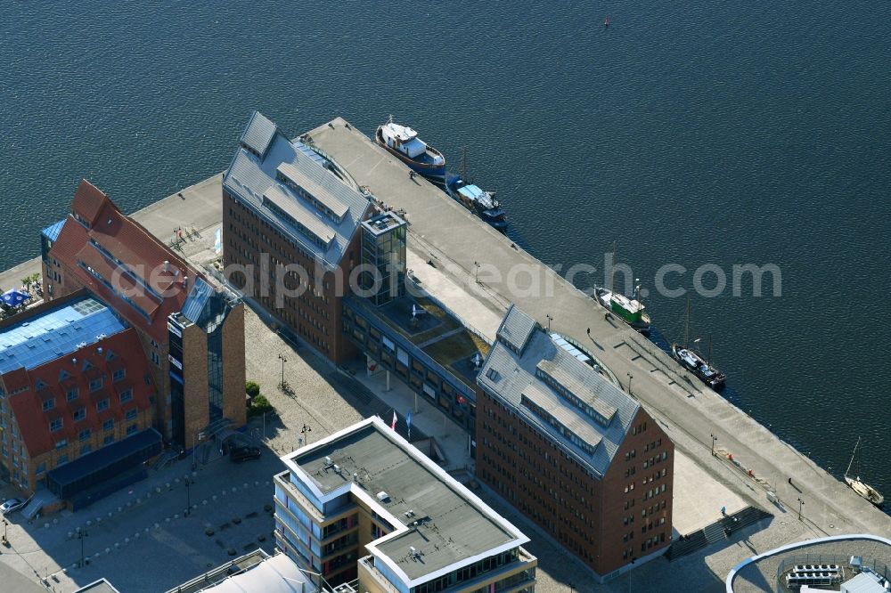 Rostock from the bird's eye view: Office building Businesscenter Stadthafen in Rostock in the state Mecklenburg - Western Pomerania, Germany