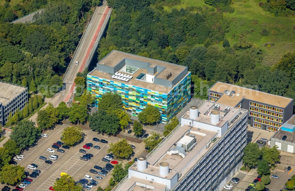 Bochum from the bird's eye view: Office building of contec Gesellschaft fuer Organisationsentwicklung mbH on Universitaetsstrasse in Bochum in the state North Rhine-Westphalia, Germany