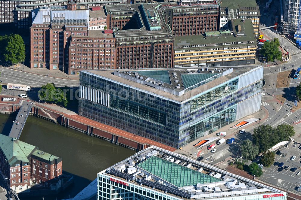 Aerial image Hamburg - Office building Deichtor Office Center on street Oberbaumbruecke in Hamburg, Germany