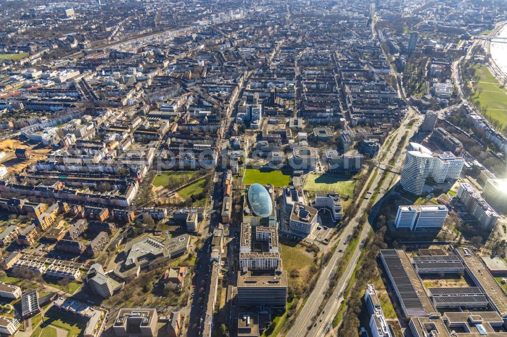 Aerial photograph Düsseldorf - Office building Deloitte GmbH Wirtschaftspruefungsgesellschaft on Schwannstrasse in Duesseldorf at Ruhrgebiet in the state North Rhine-Westphalia