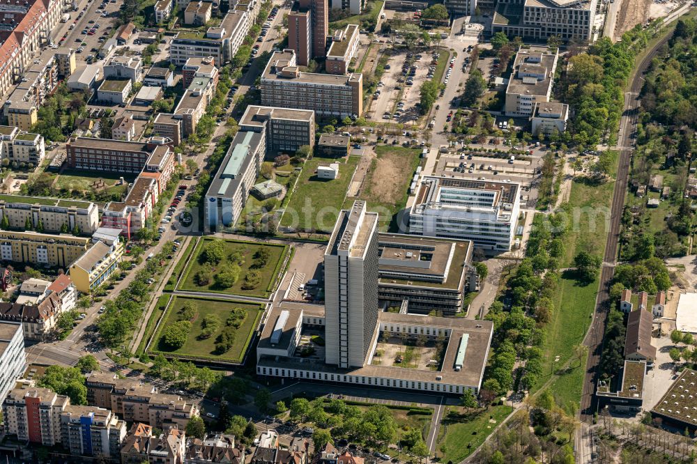 Aerial image Karlsruhe - Office building Deutsche Rentenversicherung Baden-Wuerttemberg in Karlsruhe in the state Baden-Wuerttemberg