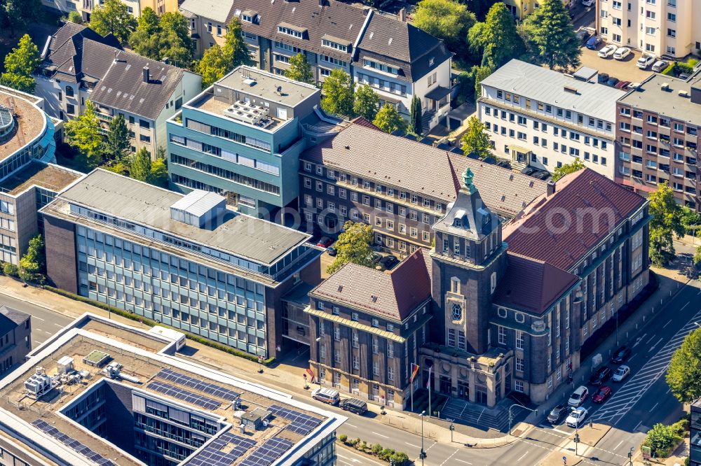 Essen from above - Office building EMSCHERGENOSSENSCHAFT und LIPPEVERBAND on Kronprinzenstrasse in Essen at Ruhrgebiet in the state North Rhine-Westphalia, Germany