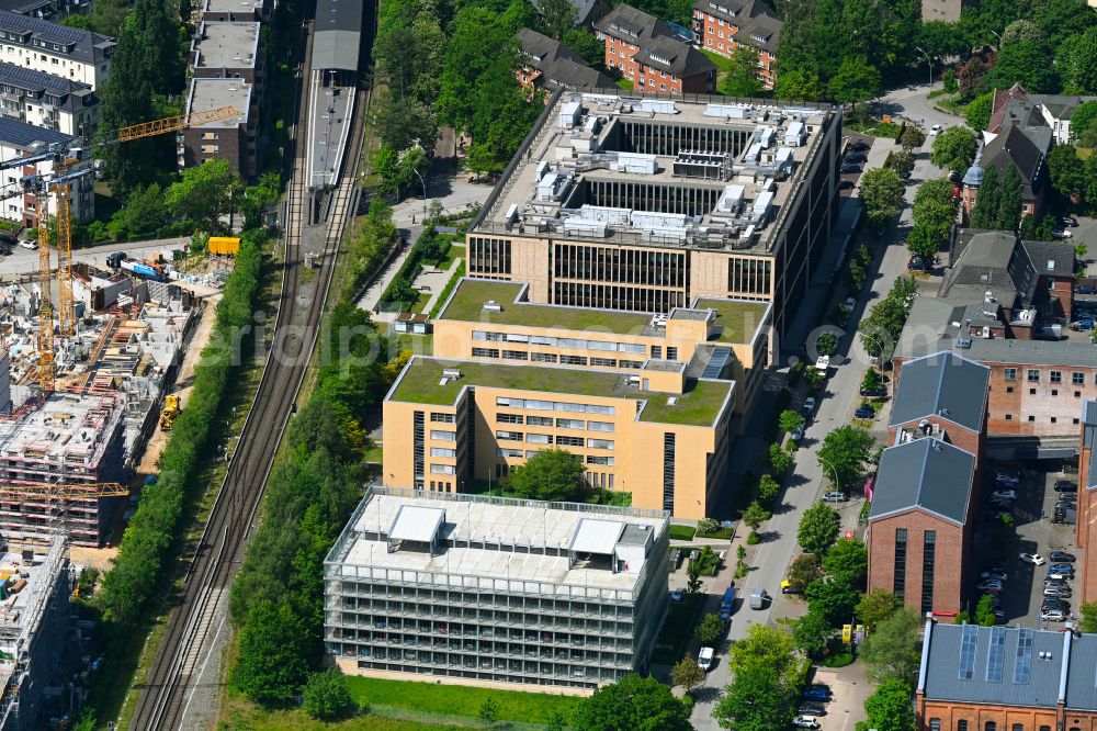 Hamburg from the bird's eye view: Office building Euler Hermes Aktiengesellschaft, Exportkreditgarantien of Bundes on street Gasstrasse in the district Bahrenfeld in Hamburg, Germany