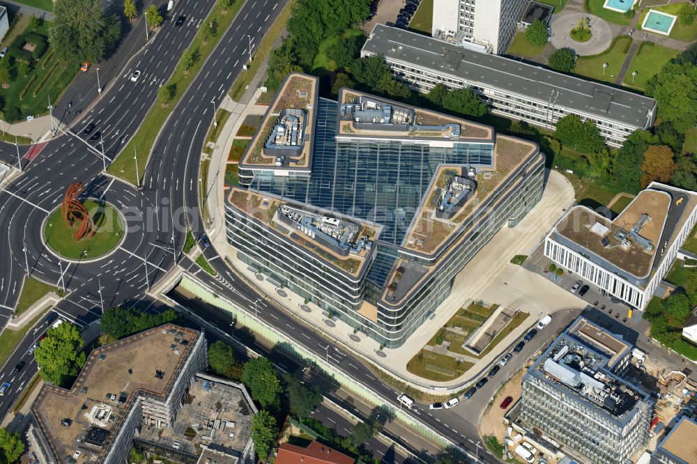 Bonn from the bird's eye view: Office building FGS Campus on Friedrich-Ebert-Allee in the district Zentrum in Bonn in the state North Rhine-Westphalia, Germany