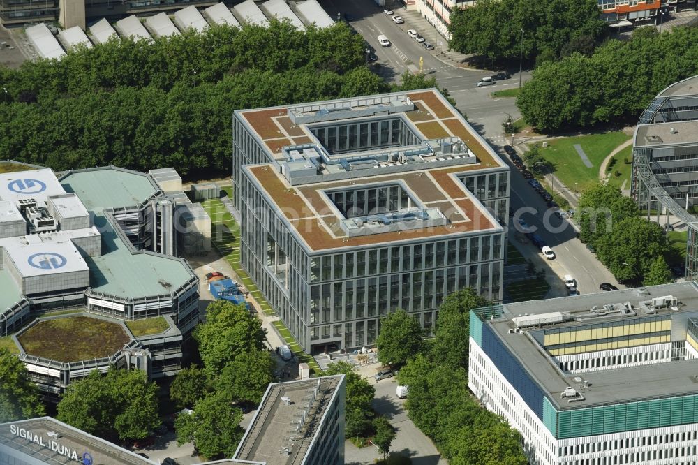 Aerial photograph Hamburg - Office building of HANSAINVEST on Ueberseering destrict Winterhude in Hamburg