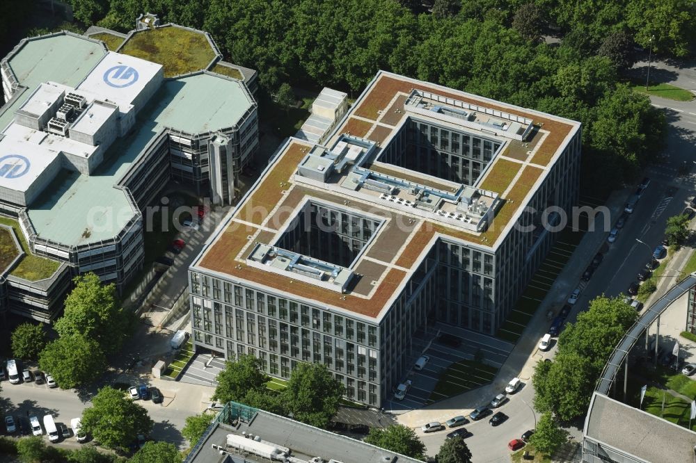 Hamburg from the bird's eye view: Office building of HANSAINVEST on Ueberseering destrict Winterhude in Hamburg