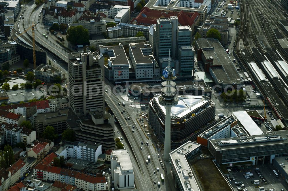 Aerial photograph Hannover - Office building of the administration and commercial building Headquarters of Deutsche Bahn on Rundestrasse in the Mitte district of Hanover in the state of Lower Saxony, Germany