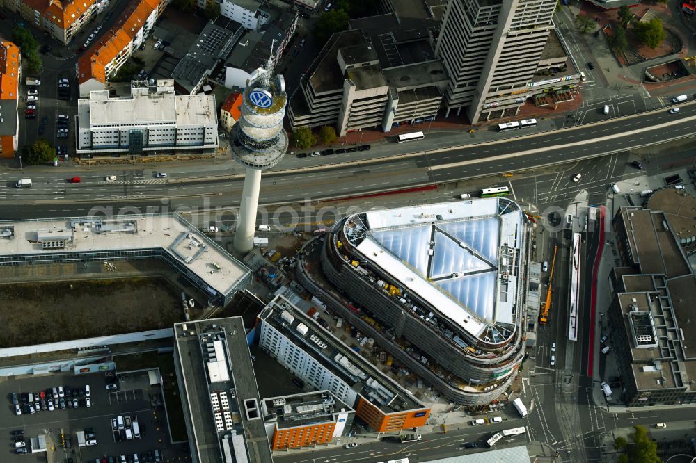 Aerial photograph Hannover - Office building of the administration and commercial building Headquarters of Deutsche Bahn on Rundestrasse in the Mitte district of Hanover in the state of Lower Saxony, Germany