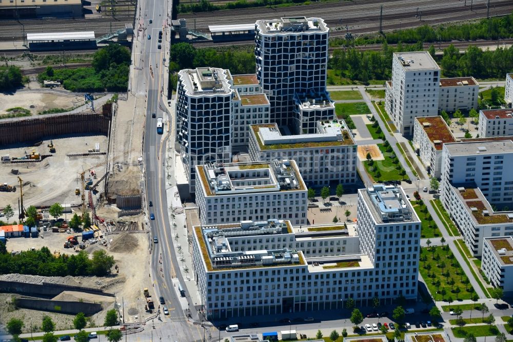 Aerial photograph München - Office building Hirschgarten Forum on Friedenheimer Bruecke in the district Neuhausen-Nymphenburg in Munich in the state Bavaria, Germany