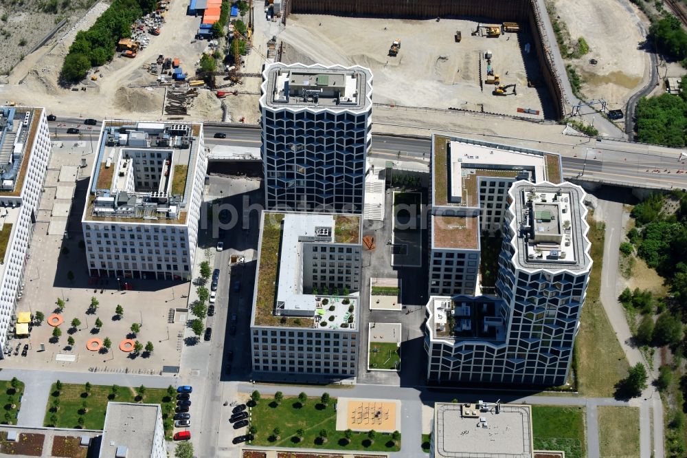 Aerial image München - Office building Hirschgarten Forum on Friedenheimer Bruecke in the district Neuhausen-Nymphenburg in Munich in the state Bavaria, Germany