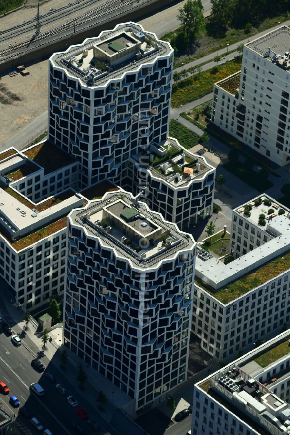 Aerial image München - Office building Hirschgarten Forum on Friedenheimer Bruecke in the district Neuhausen-Nymphenburg in Munich in the state Bavaria, Germany