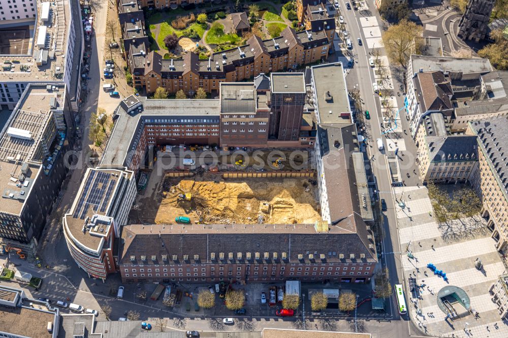 Aerial image Bochum - Office building on Junggesellenstrasse - Viktoriastrasse - Willy-Brand-Platz in Bochum at Ruhrgebiet in the state North Rhine-Westphalia, Germany