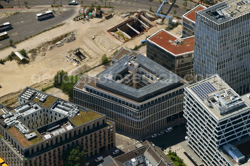 Aerial photograph Berlin - Office building of KPMG AG on Heidestrasse in the district Moabit in Berlin, Germany