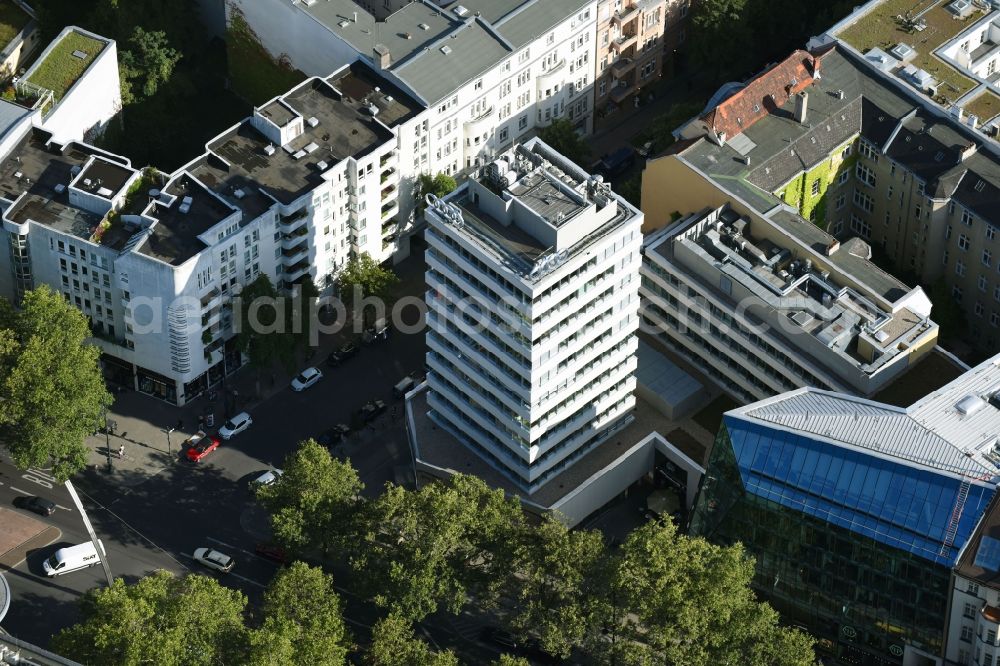 Berlin from the bird's eye view: Office building N A? 195 Kurfuerstendamm in the district Charlottenburg-Wilmersdorf in Berlin, Germany