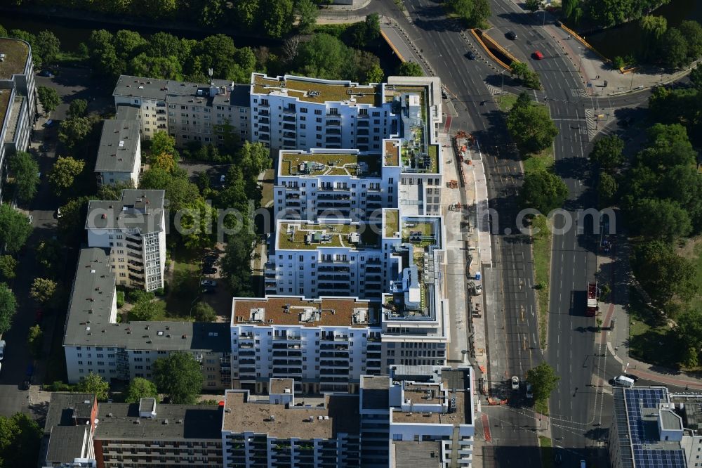 Aerial image Berlin - Office building Luetzow Carre of DIBAG Industriebau AG on Luetzowplatz corner Luetzowufer in the district Tiergarten in Berlin, Germany