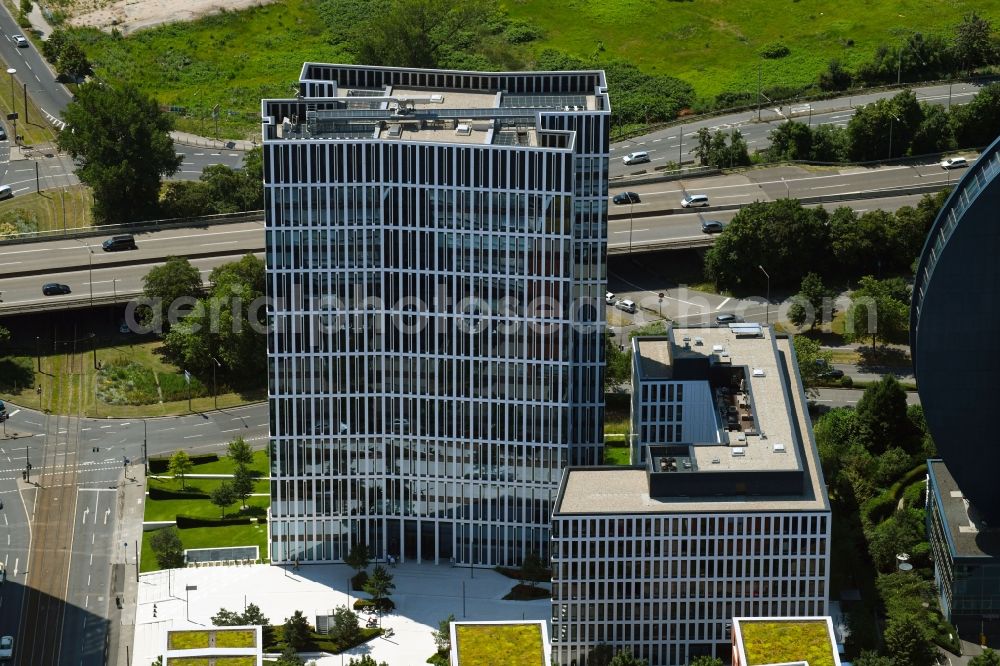 Aerial photograph Frankfurt am Main - Office building St Martin Tower on Franklinstrasse in Frankfurt in the state Hesse, Germany