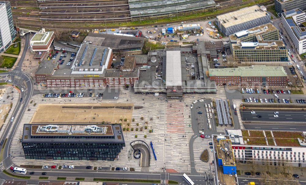 Duisburg from the bird's eye view: office building Mercator One on Mercatorstrasse in Duisburg in the state North Rhine-Westphalia, Germany