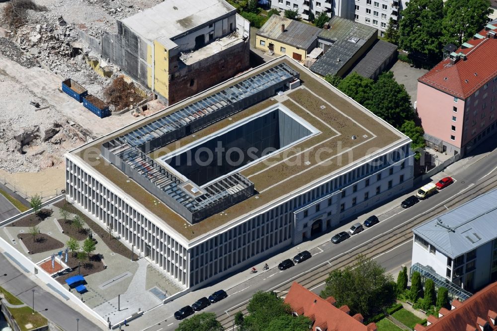 Aerial image München - Office building of Paulaner Brauerei Gruppe GmbH & Co. KGaA in of Ohlmuellerstrasse in the district Au-Haidhausen in Munich in the state Bavaria, Germany