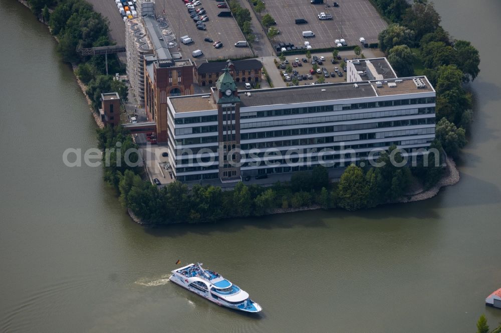 Düsseldorf from above - Office building on Plange Muehle in the district Hafen in Duesseldorf at Ruhrgebiet in the state North Rhine-Westphalia, Germany