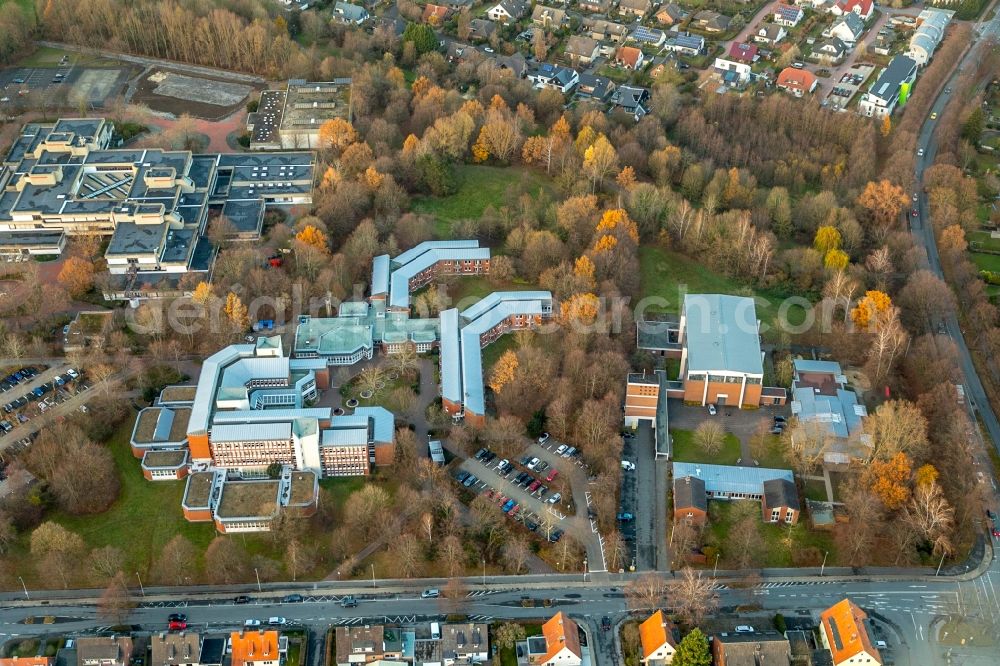 Soest from the bird's eye view: Office building Qualitaets- and UnterstuetzungsAgentur - Landesinstitut fuer Schule on Paradieser Weg in Soest in the state North Rhine-Westphalia, Germany