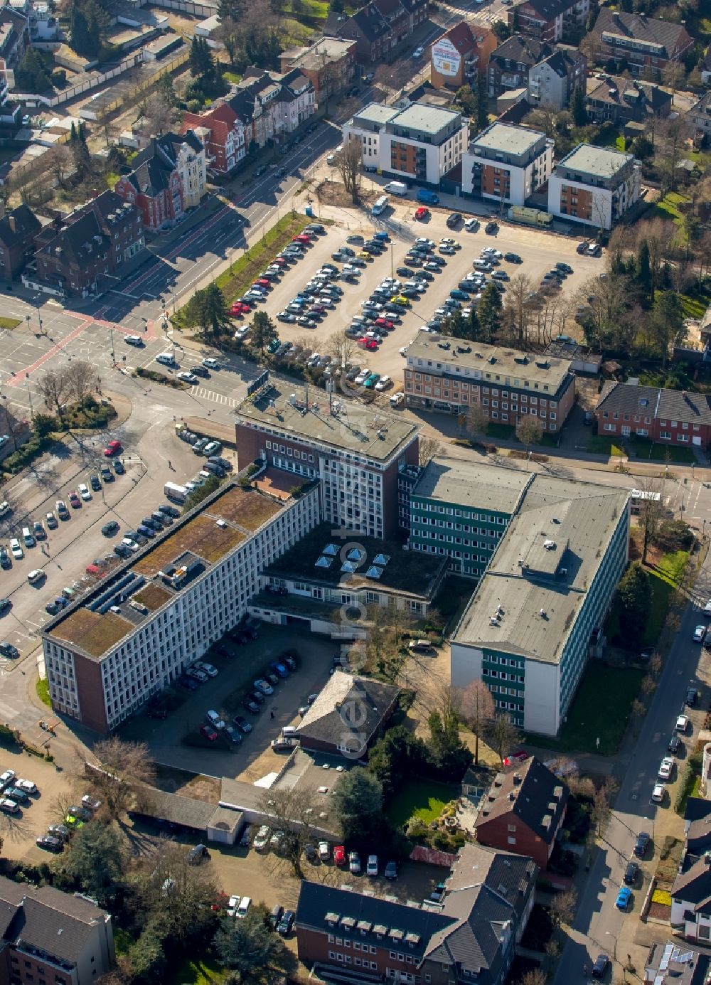 Aerial photograph Bottrop - Office building der RAG Deutsche Steinkohle AG in Bottrop in the state North Rhine-Westphalia