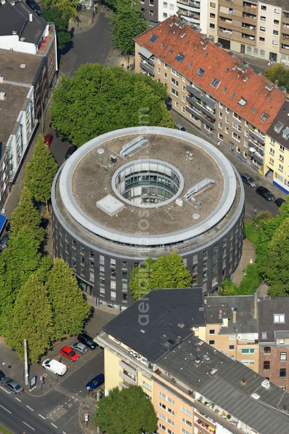 Aerial photograph Köln - Office building Rotonda with the Rotonda Business Club Koeln on Salierring in Cologne in the state North Rhine-Westphalia, Germany