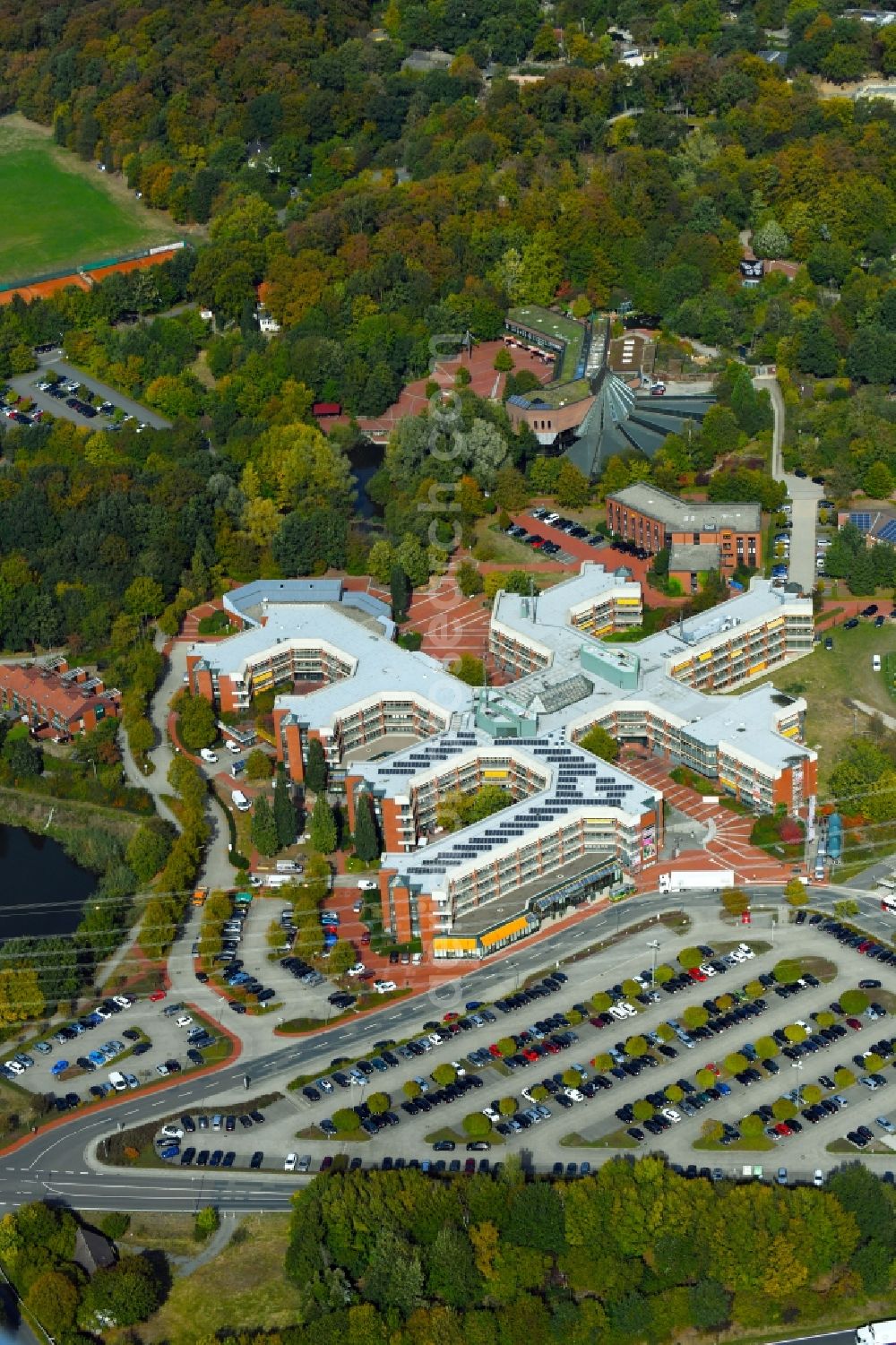 Osnabrück from above - Office building on Schoelerberg in Osnabrueck in the state Lower Saxony, Germany