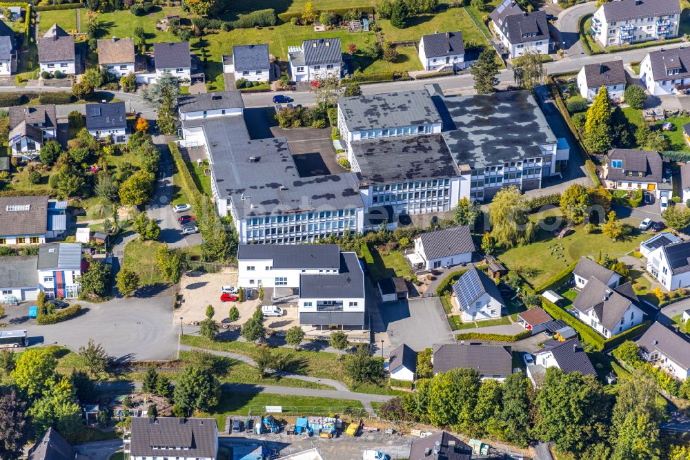 Aerial photograph Schmallenberg - Office building on street An der Robbecke in the district Obringhausen in Schmallenberg at Sauerland in the state North Rhine-Westphalia, Germany