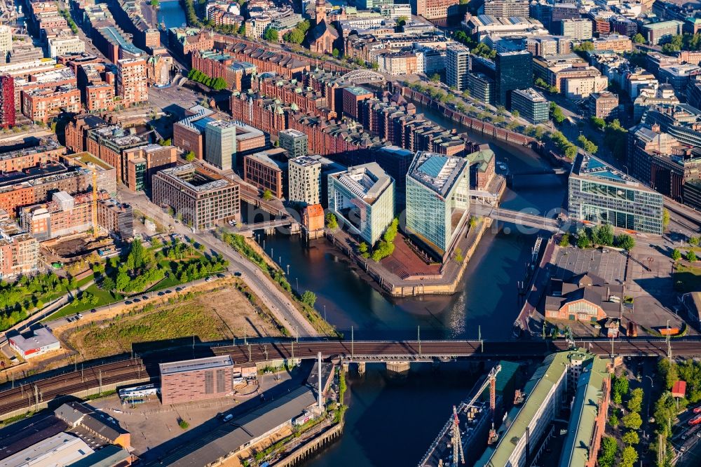 Aerial photograph Hamburg - Office building of the administrative house and business house the SPIEGEL publishing company Rudolf Augstein GmbH and Co. KG and the manager magazine Publishing company society mbh in Hamburg, Germany