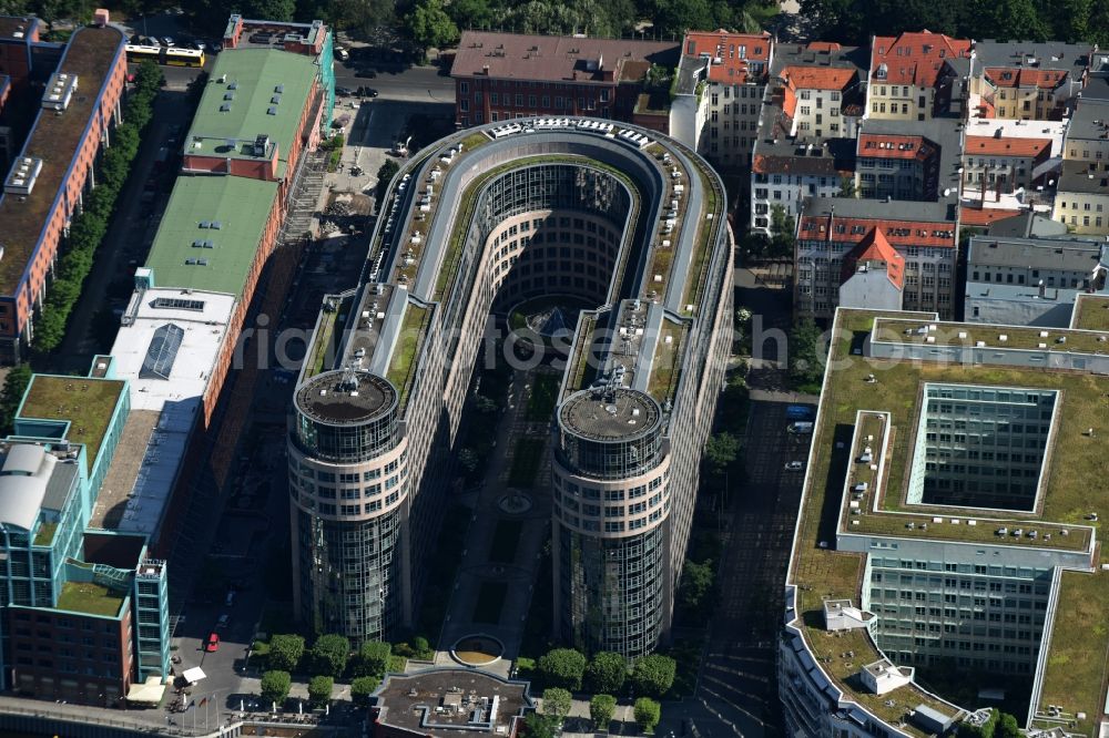 Aerial image Berlin - Office building der Spree Bogen Projekt-und Immobilienmanagement GmbH der Freiberger Grundbesitzverwaltung in Alt-Moabit in Berlin