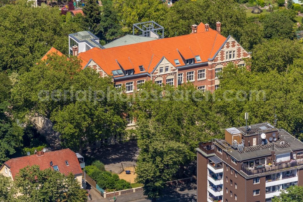 Aerial image Herne - Office building Stadt Herne - Familien- and Schulberatungsstelle on Wilhelmstrasse in Herne in the state North Rhine-Westphalia, Germany