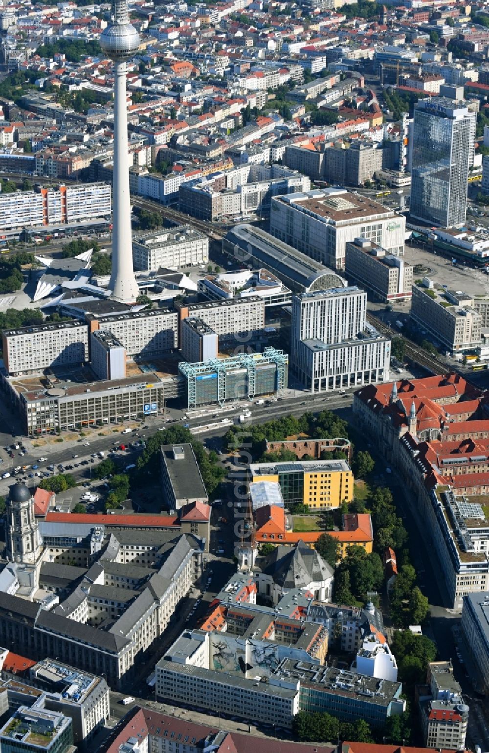 Aerial photograph Berlin - Office building Stralauer Strasse corner Klosterstrasse in the district Mitte in Berlin, Germany