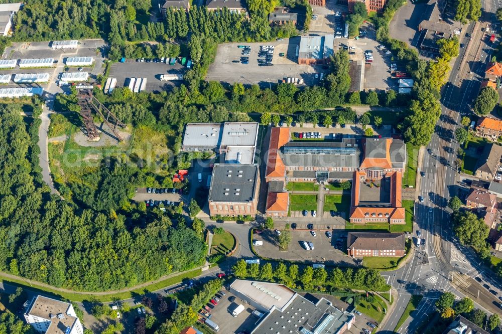 Bochum from the bird's eye view: Office building of Technologie- and Gruenofzentrum Wattenscheid in of Lyrenstrasse in Bochum in the state North Rhine-Westphalia, Germany