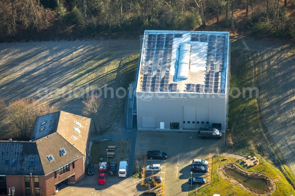 Essen from the bird's eye view: Office building of TFC Flugbetrieb and -technik Beratungsgesellschaft mbH on Rehmanns Hof in Essen in the state North Rhine-Westphalia, Germany