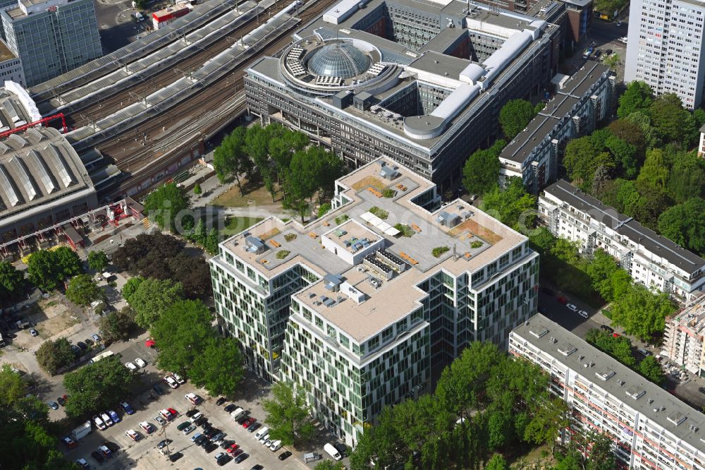 Berlin from the bird's eye view: Office building UP!Berlin in the district Friedrichshain in Berlin, Germany