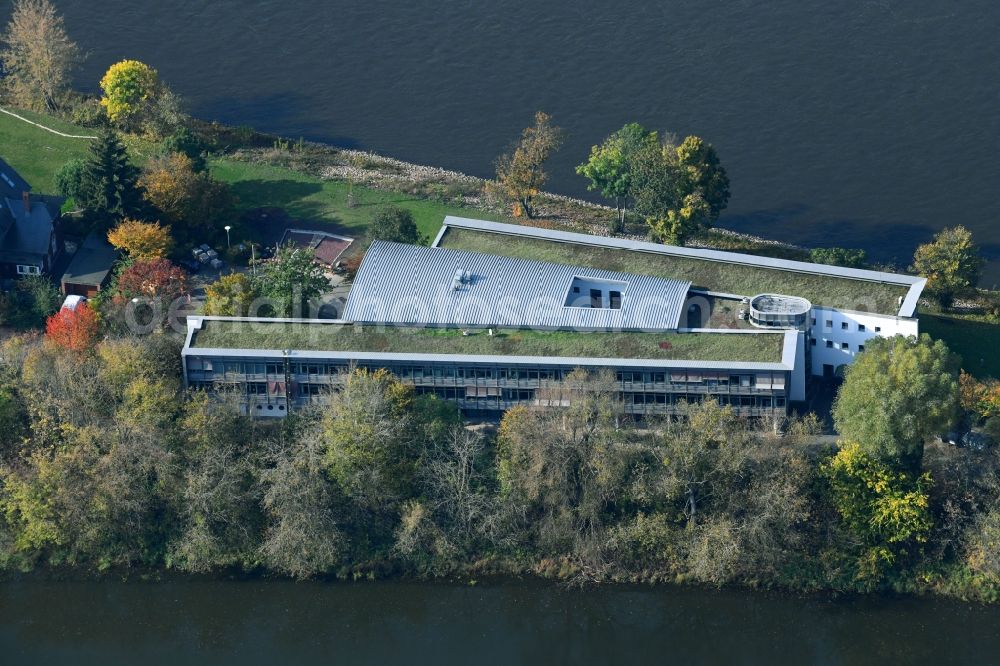 Aerial photograph Magdeburg - Office building of Wasserstrassen-Neubauamt Magdeburg an of Strasse Kleiner Werof in Magdeburg in the state Saxony-Anhalt, Germany