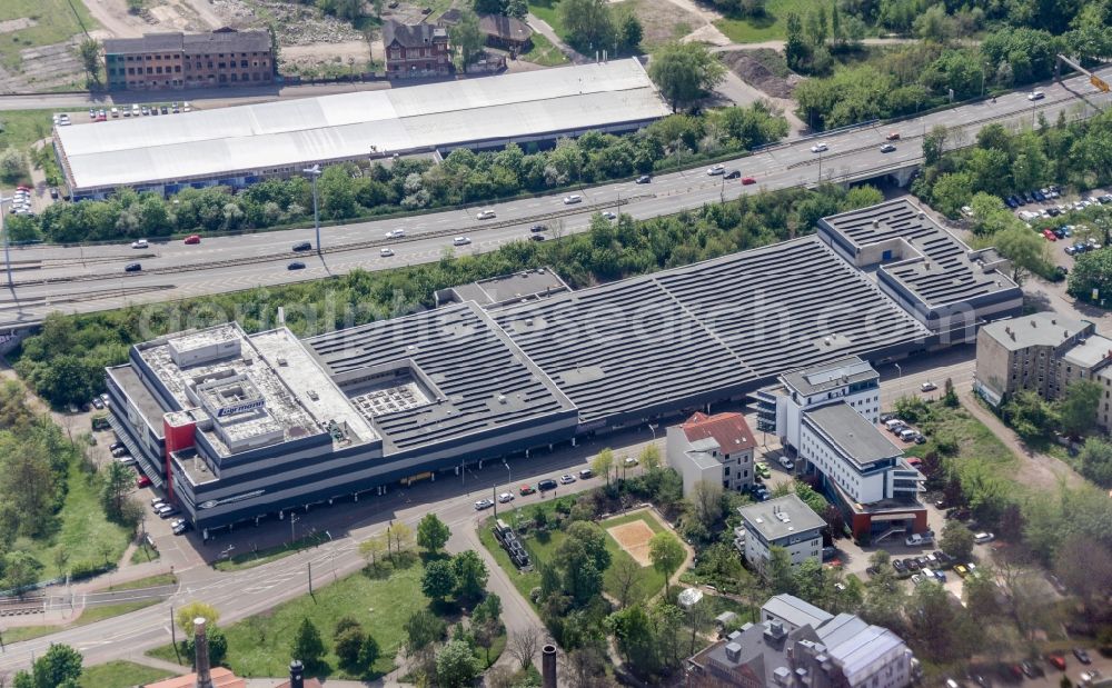 Halle (Saale) from the bird's eye view: Office building Wohn-Centrum Luehrmann in Halle (Saale) in the state Saxony-Anhalt