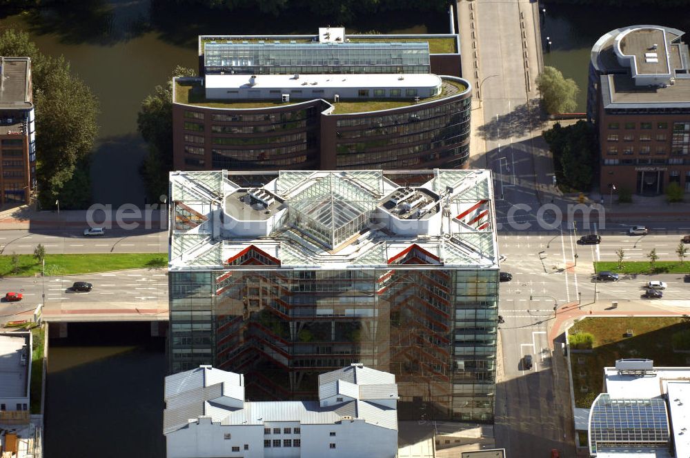 Aerial image Hamburg - Blick auf Büro- und Geschäftsgebäude in Hammerbrook, Heidenkampsweg 58. Ansprechpartner: CORPUS SIREO, Asset Management GmbH, An der Welle 3, 60322 Frankfurt am Main, Tel. +49(0)69 48005 0, Fax +49(0)69 48005 102, Email: frankfurt@corpussireo.com