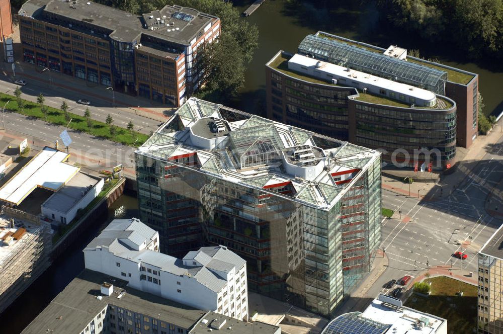 Hamburg from the bird's eye view: Blick auf Büro- und Geschäftsgebäude in Hammerbrook, Heidenkampsweg 58. Ansprechpartner: CORPUS SIREO, Asset Management GmbH, An der Welle 3, 60322 Frankfurt am Main, Tel. +49(0)69 48005 0, Fax +49(0)69 48005 102, Email: frankfurt@corpussireo.com