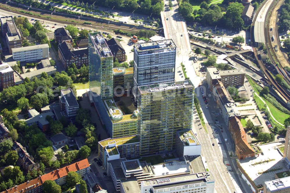 Aerial image Hamburg - Blick auf Büro- und Geschäftsgebäude in Sankt Georg, Anschrift: Beim Strohhause 17-31. Ansprechpartner: CORPUS SIREO, Asset Management GmbH, An der Welle 3, 60322 Frankfurt am Main, Tel. +49(0)69 48005 0, Fax +49(0)69 48005 102, Email: frankfurt@corpussireo.com