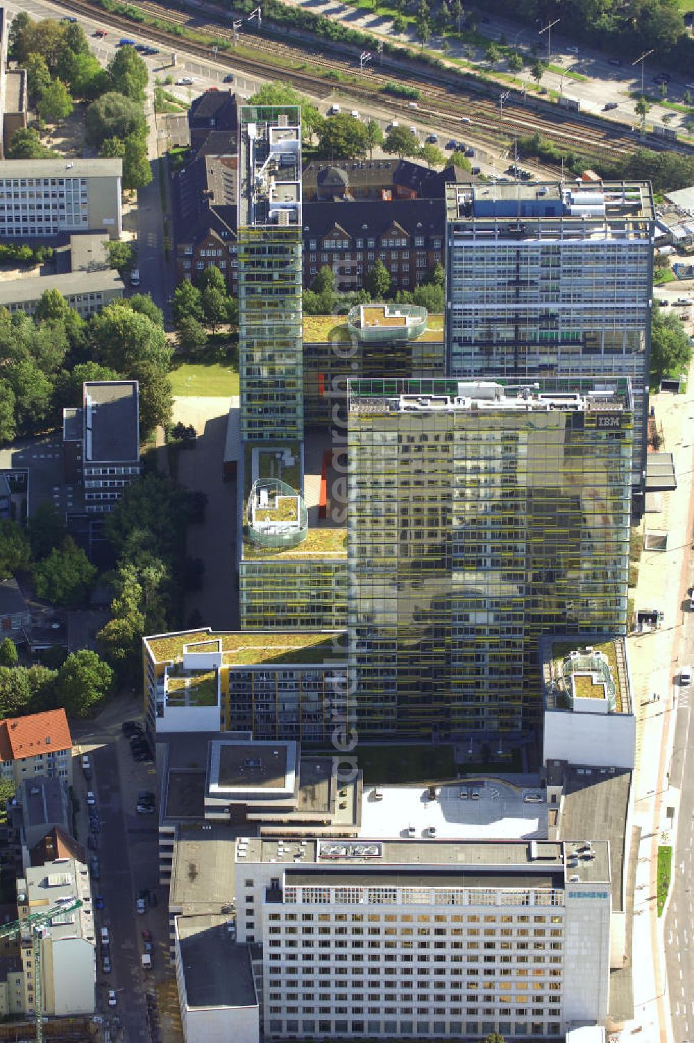 Aerial image Hamburg - Blick auf Büro- und Geschäftsgebäude in Sankt Georg, Anschrift: Beim Strohhause 17-31. Ansprechpartner: CORPUS SIREO, Asset Management GmbH, An der Welle 3, 60322 Frankfurt am Main, Tel. +49(0)69 48005 0, Fax +49(0)69 48005 102, Email: frankfurt@corpussireo.com