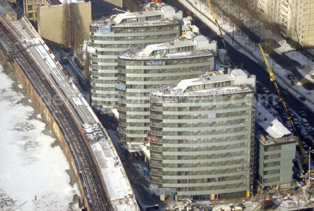 Berlin from the bird's eye view: Bürogebäude Jannowitzbrücke in Berlin - Mitte 1995