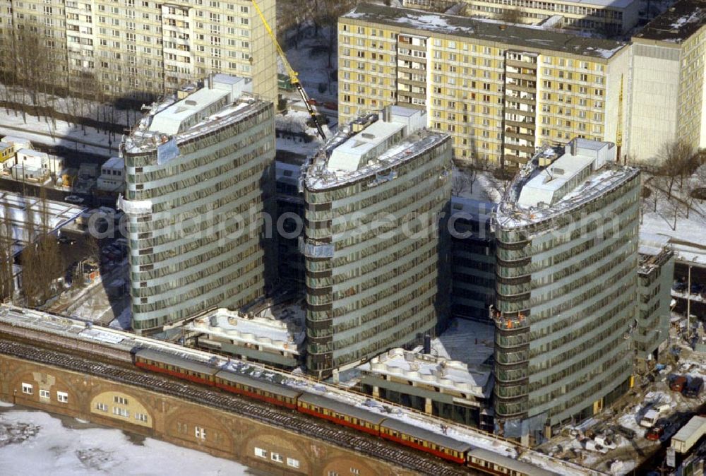 Aerial image Berlin - Bürogebäude Jannowitzbrücke in Berlin - Mitte 1995