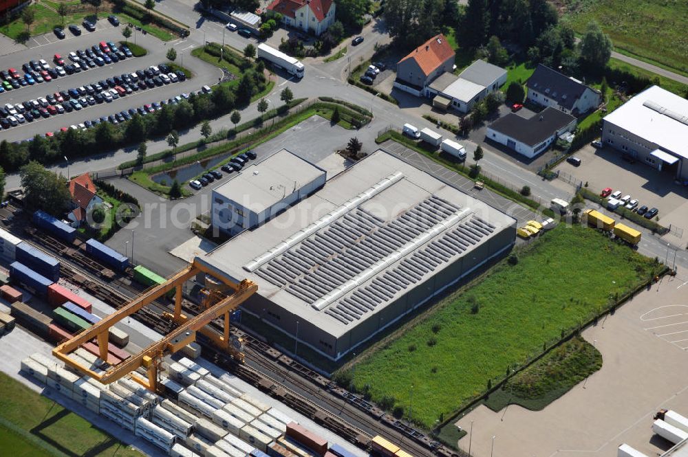 Aerial photograph Bönen - Bürogebäude mit Logistikhalle an der Weetfelder Straße 41 in Bönen in Nordrhein-Westfalen / North Rhine-Westphalia. Ein Projekt der Unternehmensgruppe Markus Gerold. Mieter ist die TNT Innight GmbH & Co. KG.